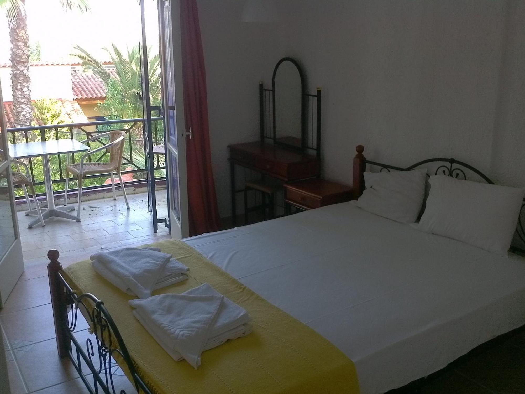 9 Musses Hotel Apartments Skala Mistegnon 외부 사진