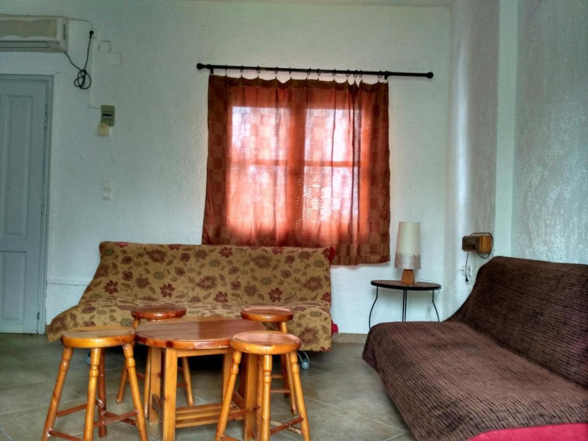 9 Musses Hotel Apartments Skala Mistegnon 외부 사진